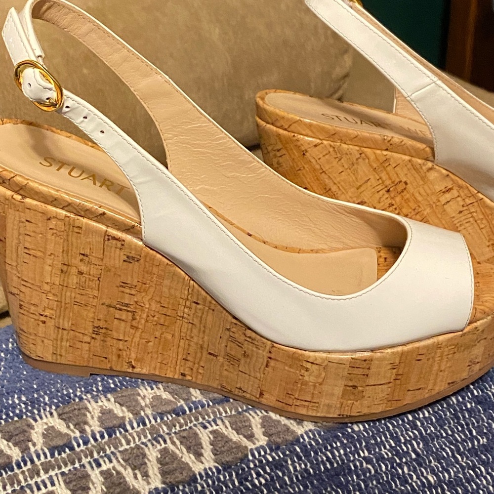 Almost Like New! Only Wear Once. It Has A Little … - image 5